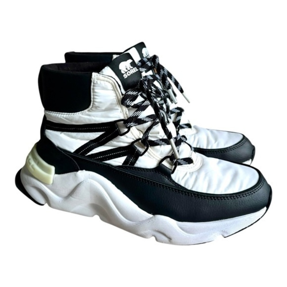 SOREL KINETIC RNEGD SPORT Waterproof Outdoor Boot Black White size 10.